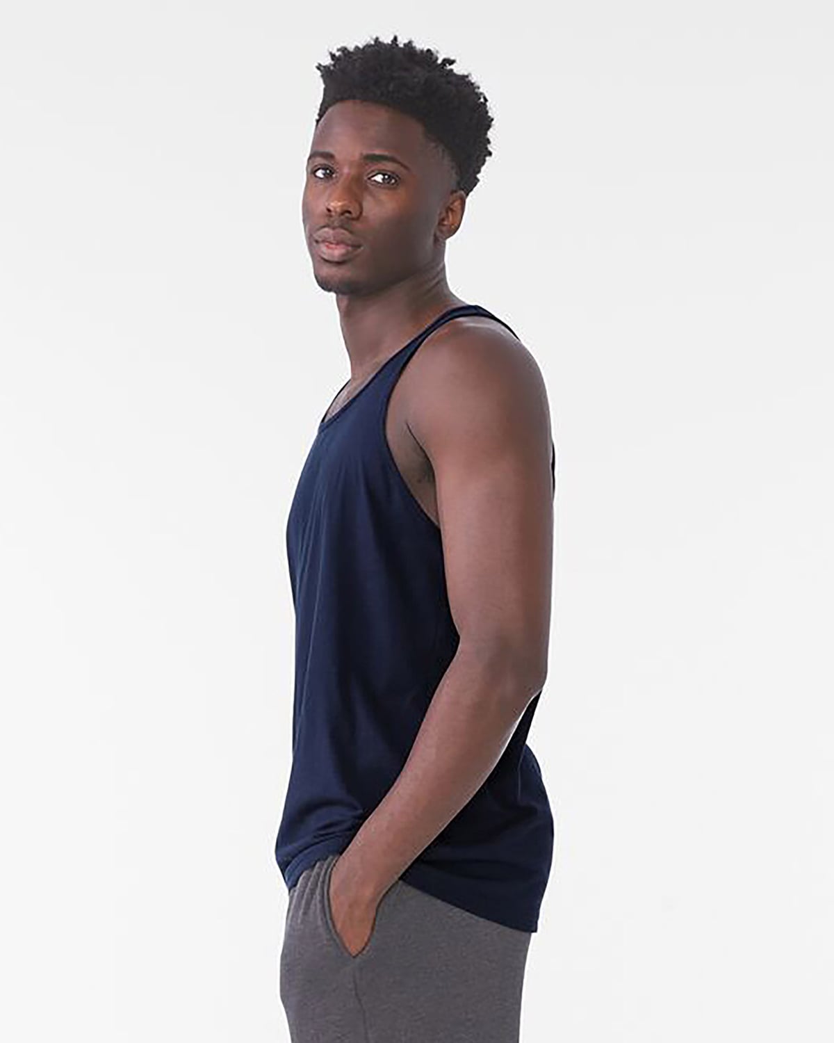 Débardeur homme coton marine porté