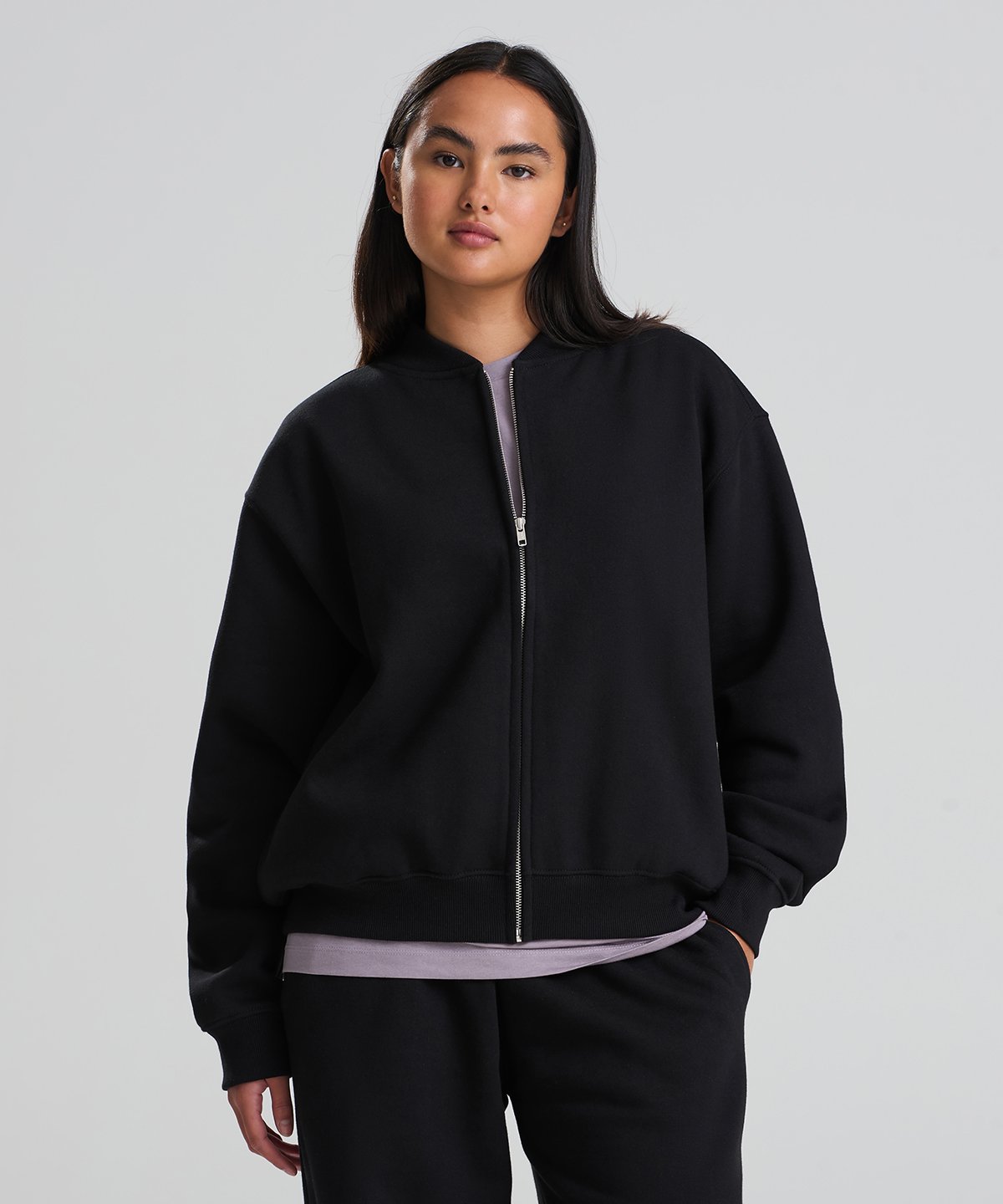 Sweat bomber épais 440 g personnalisé – porté