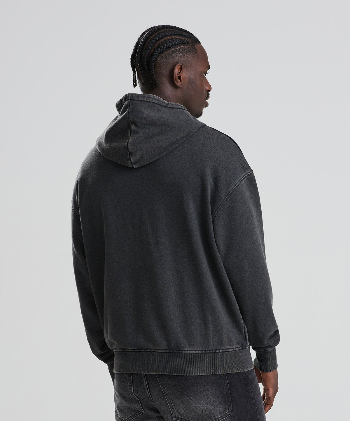 Zip hoodie délavé 380 g personnalisé – porté