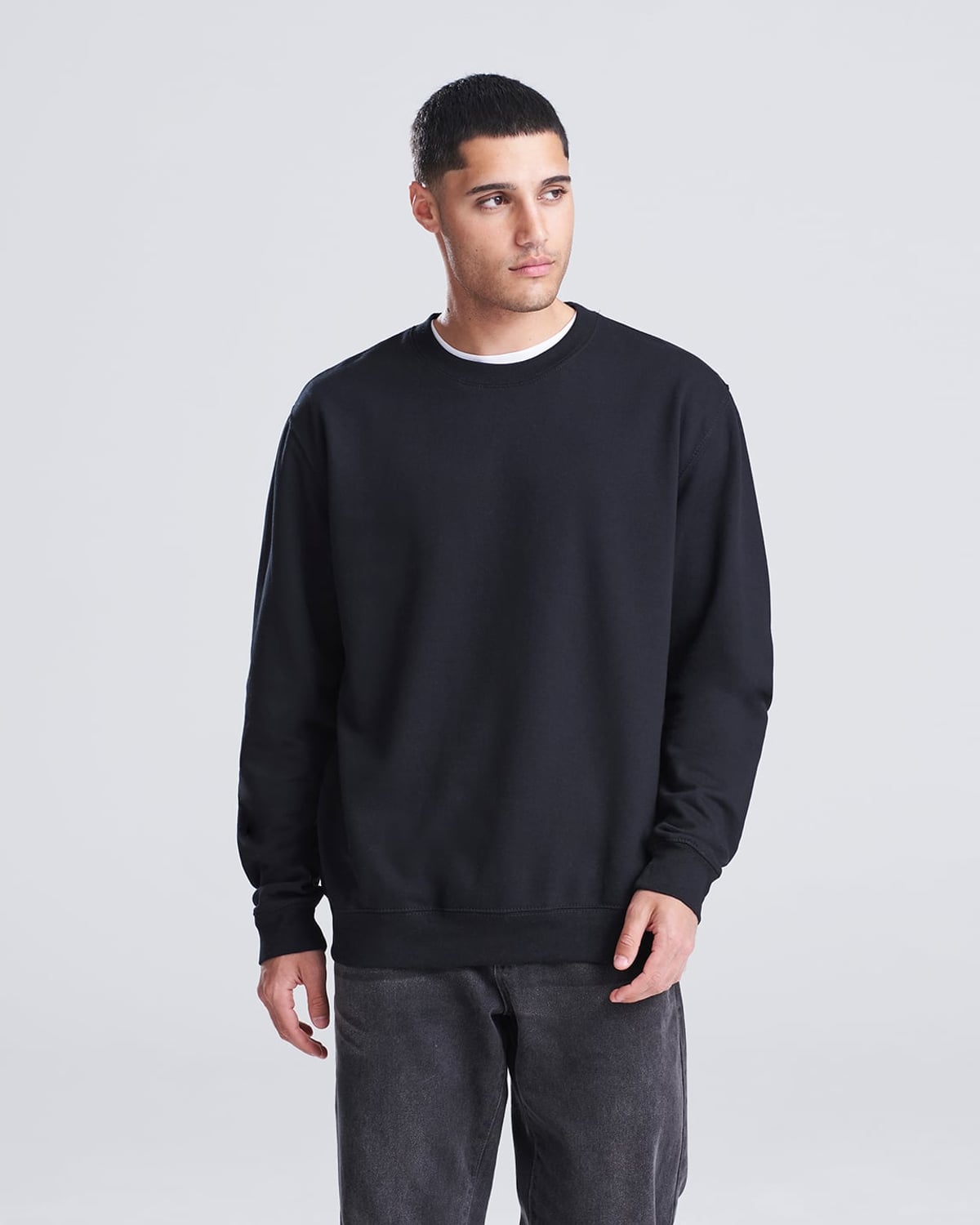 Sweat col rond 280 g noir porté