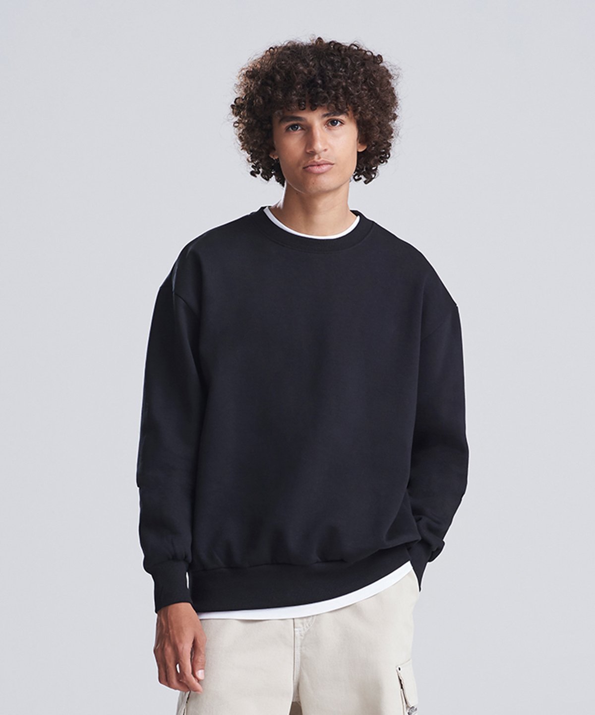 Sweat col rond épais oversize 440 g personnalisé – porté