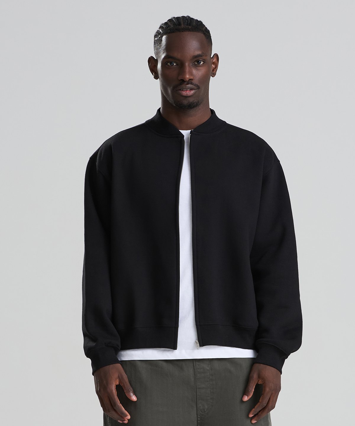Sweat bomber épais 440 g personnalisé – porté
