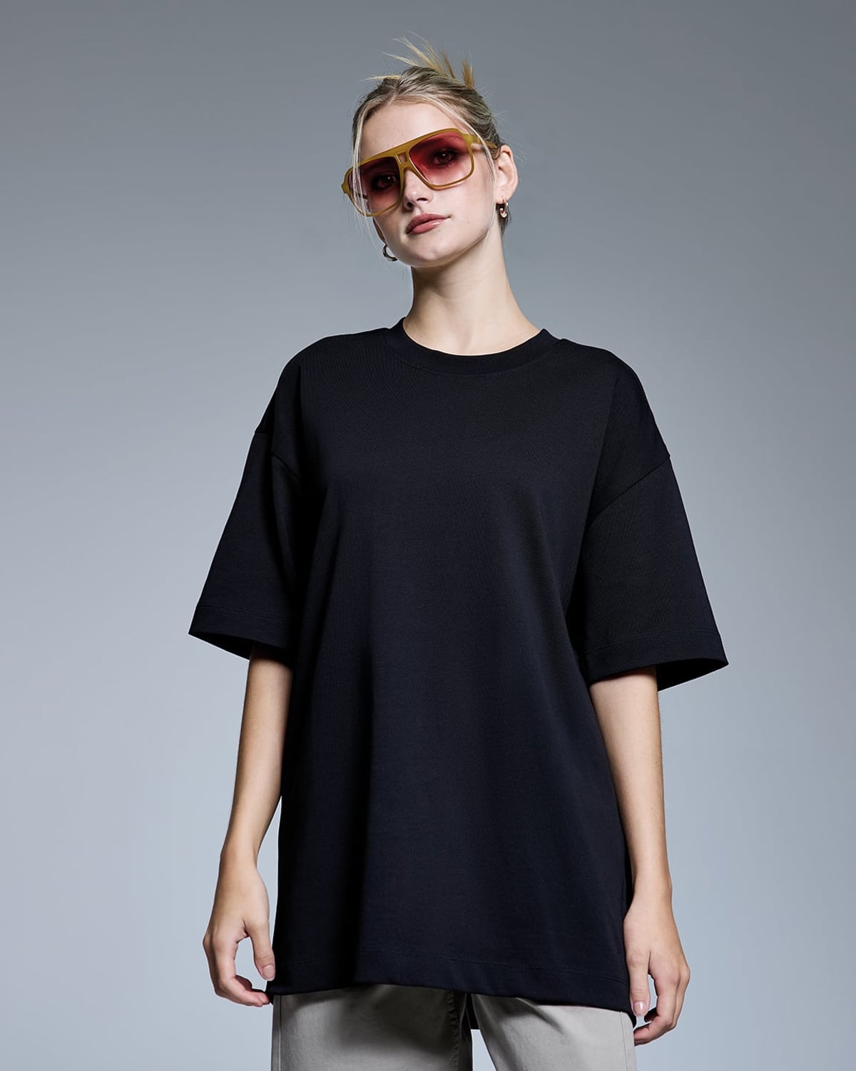 T-shirt épais oversize 220 g noir porté
